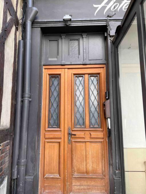 Magnifique Appartement Familiale 6 Personnes 3 Chambres Et 3 Salles De Bain En Hyper Centre Avec Rue Pietonne Parking 20M Troyes Exterior foto